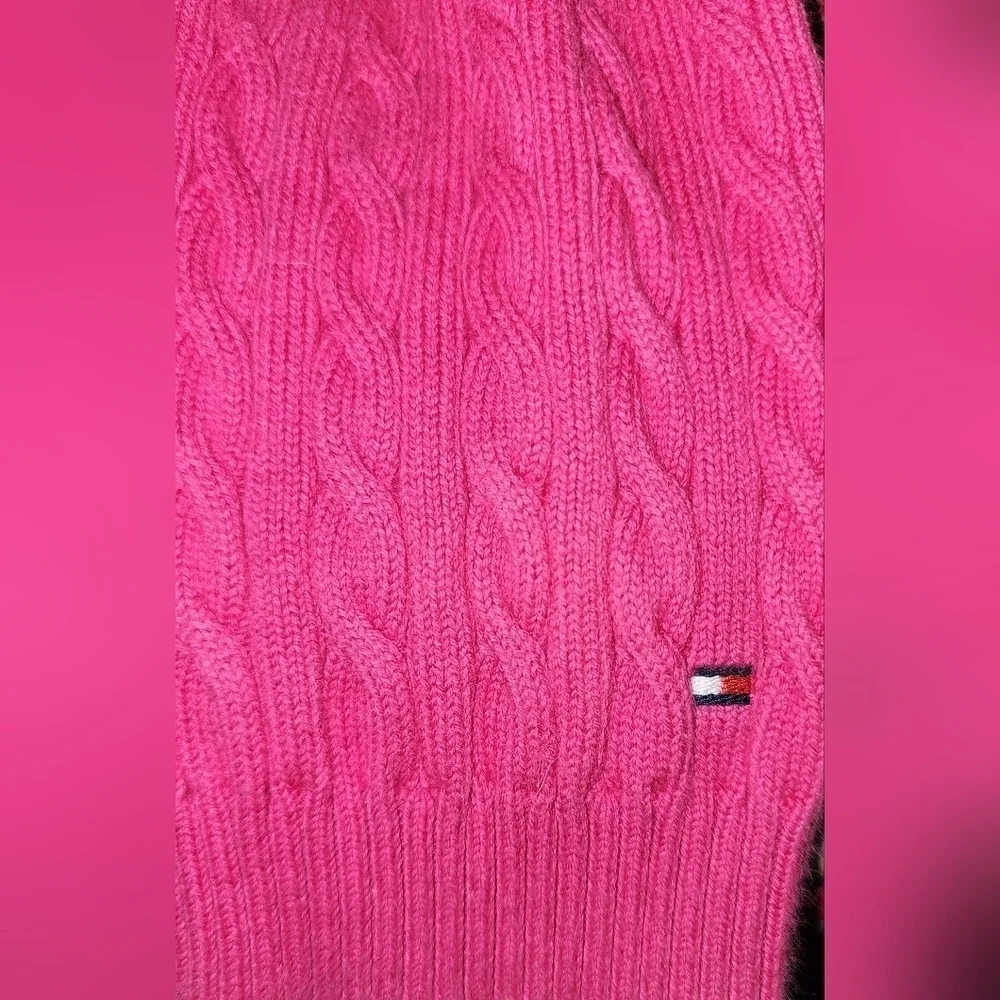 TOMMY HILFIGER CABLE KNIT SWEATER